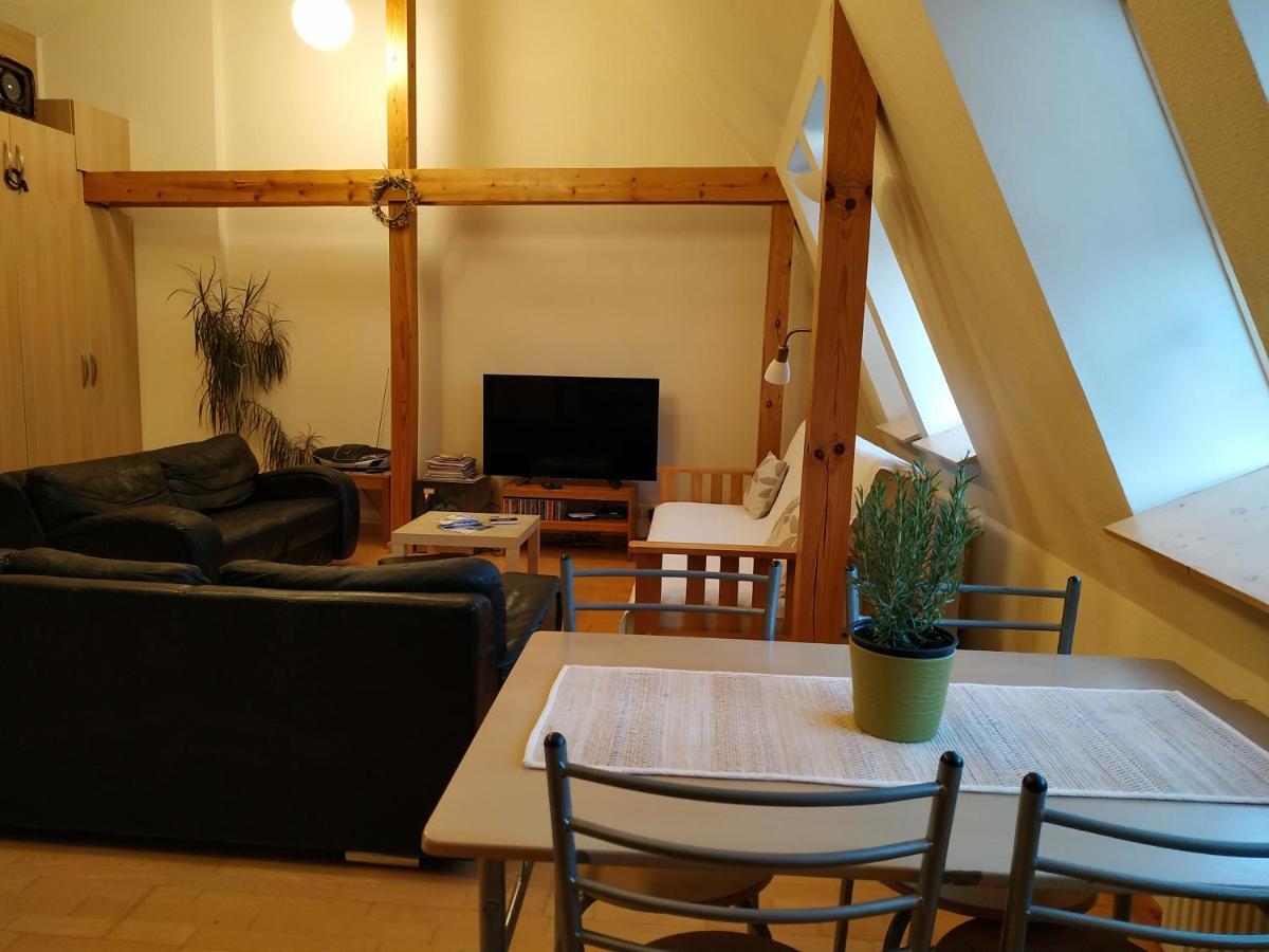 Sunlit Loft Apartment รีกา ภายนอก รูปภาพ