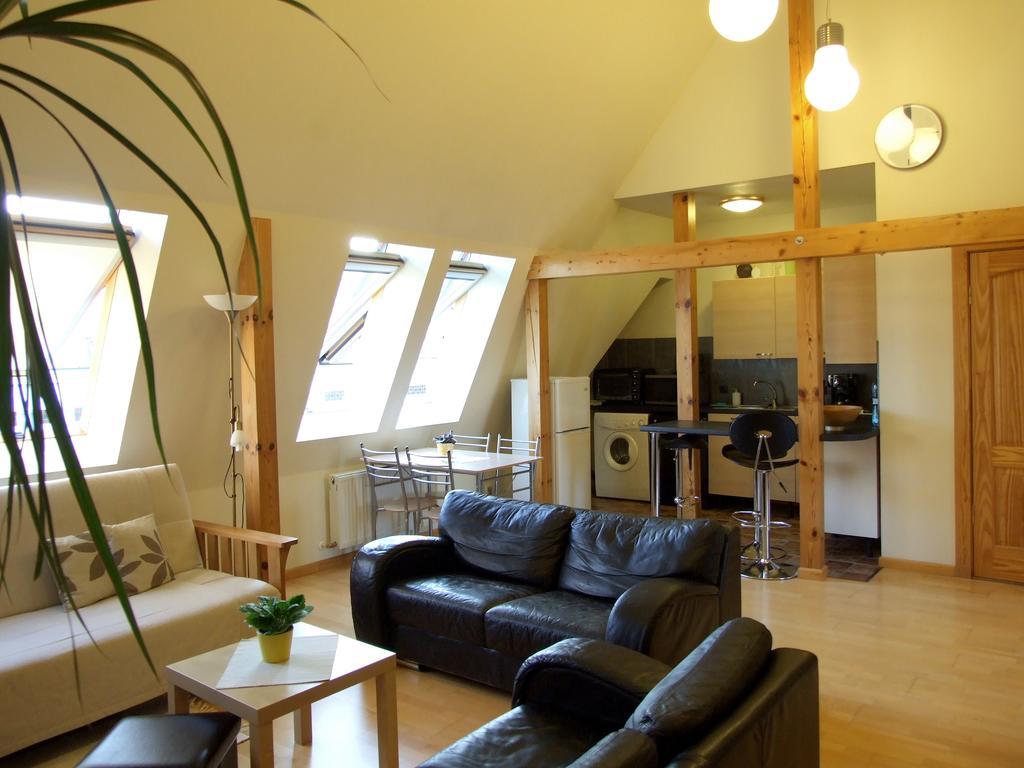 Sunlit Loft Apartment รีกา ห้อง รูปภาพ