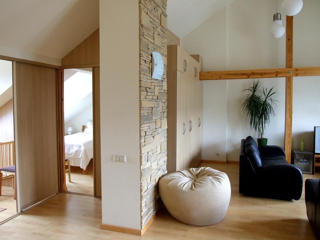 Sunlit Loft Apartment รีกา ภายนอก รูปภาพ